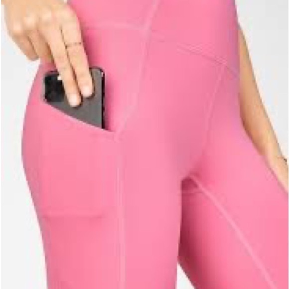 ⭐️Fabletics,Oasis PureLuxe High-Waisted Capri Petal Pink,Sold-Out On-Line, SOFT - Picture 4 of 10